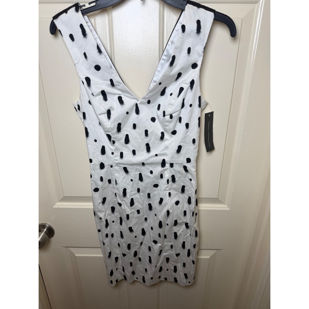 French Connection White Black Abstract Paint Stroke V-Neck Sheath Dress Size 0
